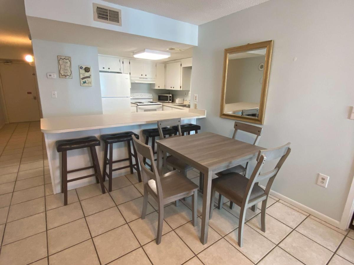 Island Winds West: Beachfront Retreat with Hangout Access Gulf Shores Exterior photo