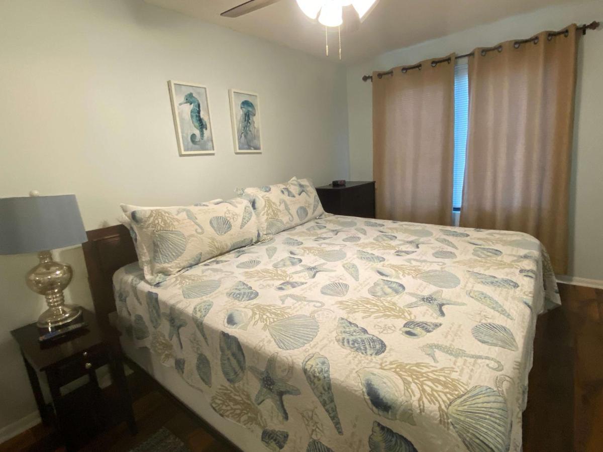 Island Winds West: Beachfront Retreat with Hangout Access Gulf Shores Exterior photo
